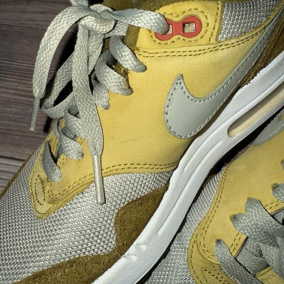 Nike Air Max 1 Premium Retro Curry Olive Green Grey White 908366-300 Men's 6 - Picture 2 of 9